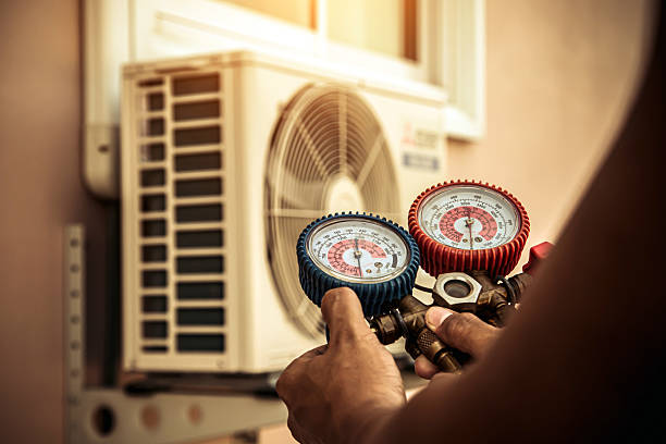 Professional Hvac technician working in Tolland, CT